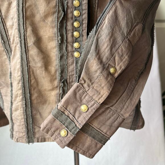 Scully Long Sleeve Pearl Snap Distressed Striped Shirt Womens Medium Brown - Picture 2 of 11